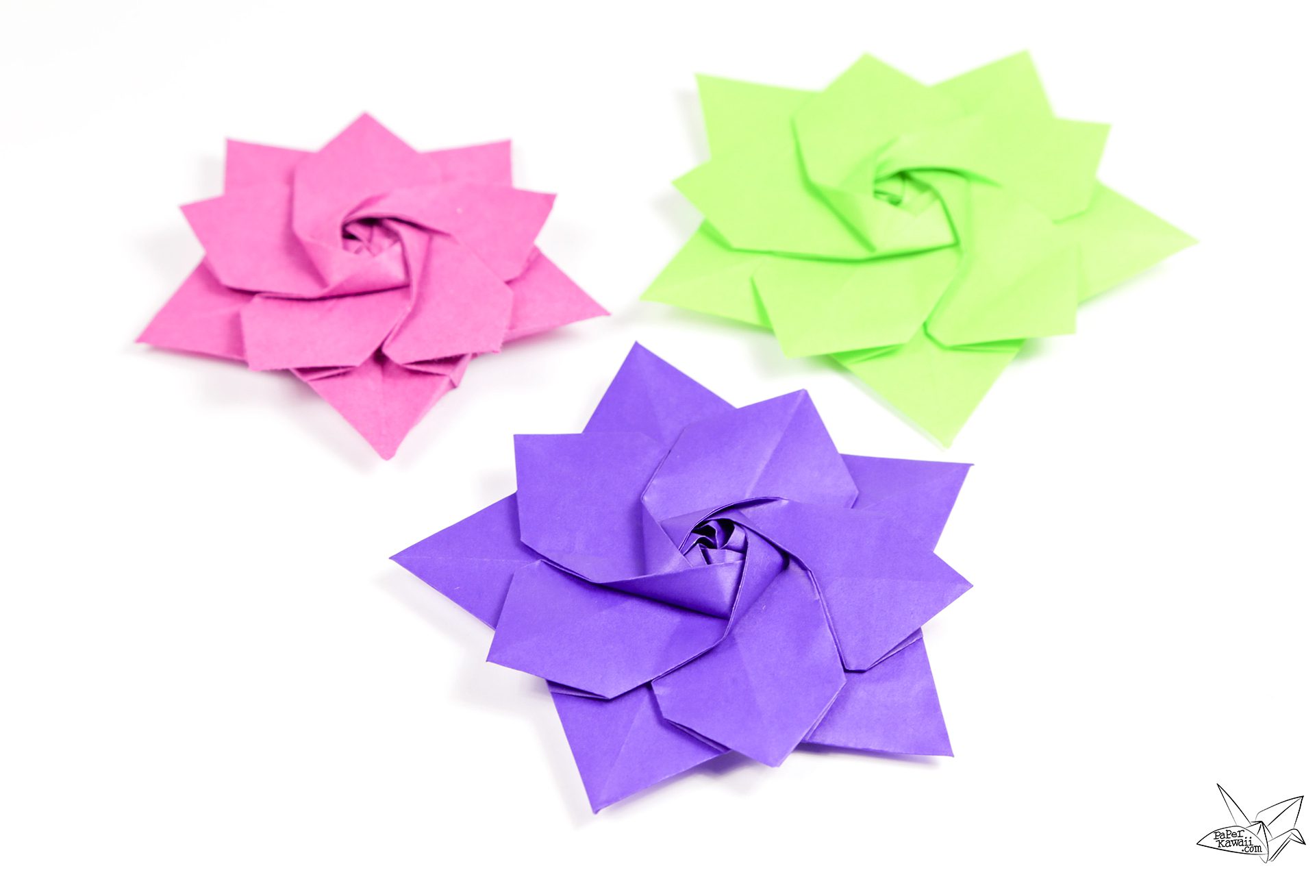 https://www.paperkawaii.com/wp-content/uploads/2017/07/origami-sakura-star-tutorial-paper-kawaii-03.jpg